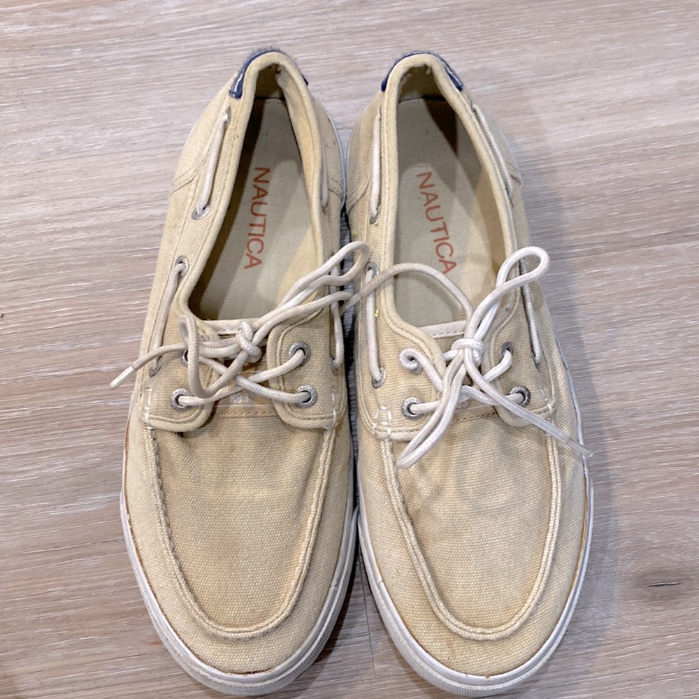 Nautica men’s canvas loafers size:9